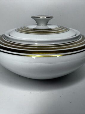 Vintage Weimar Porzellan Lidded Bowl 5” Made in Germany Petra 484 YK